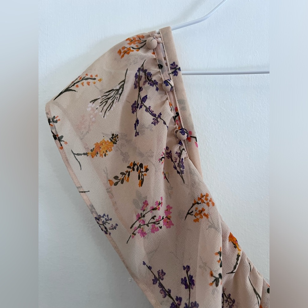 Rebecca Minkoff Jessica Ruffled Floral-Print Midi Wrap Dress - Picture 4 of 12